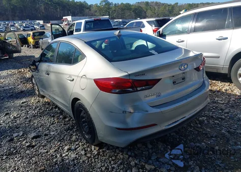 2017 Hyundai Elantra Se z USA, uszkodzony, nr VIN 5NPD74LF6HH040215